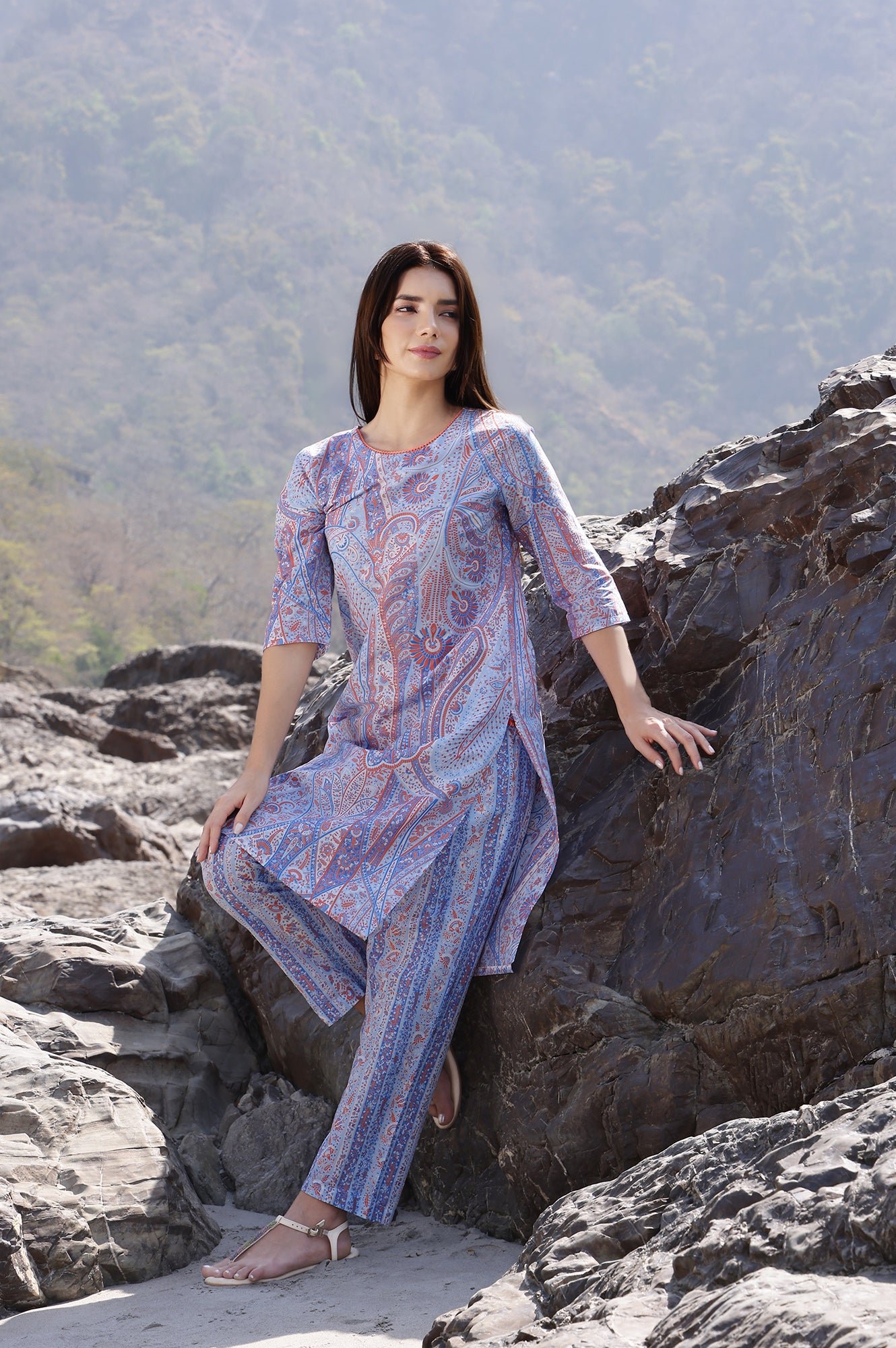 Light Blue Paisley Printed kurta Co-Ord Set - View 9