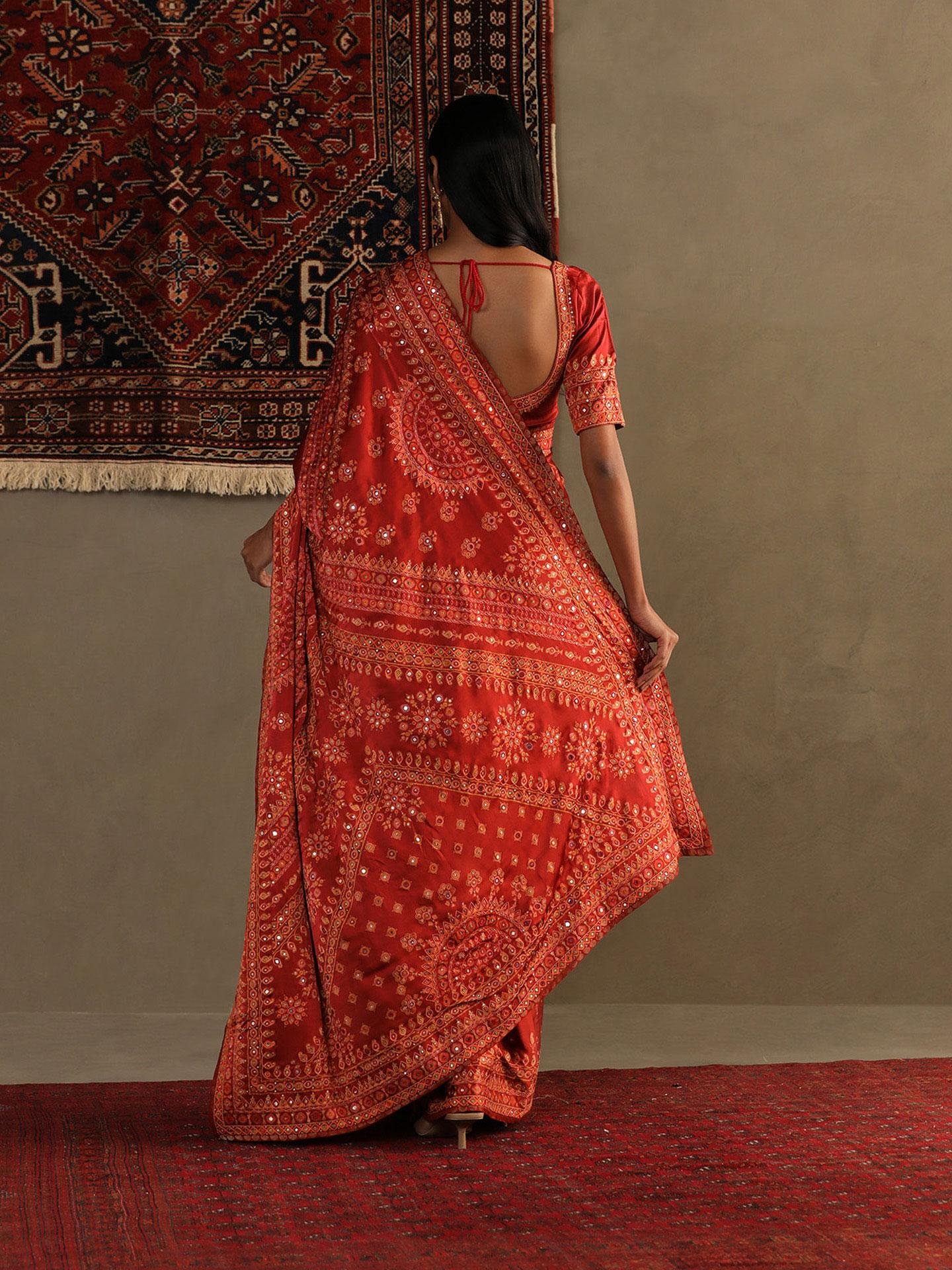 Lava Red Darpan Saree With Unstitched Blouse - View 4